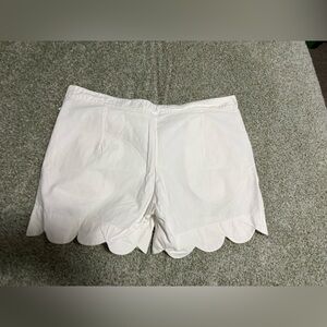 Chic High Waist Scalloped White Shorts